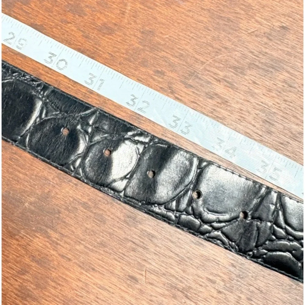 Vintage‎ Black Leather Croc Embossed Womens Belt Large Brass Buckle Classic Chic